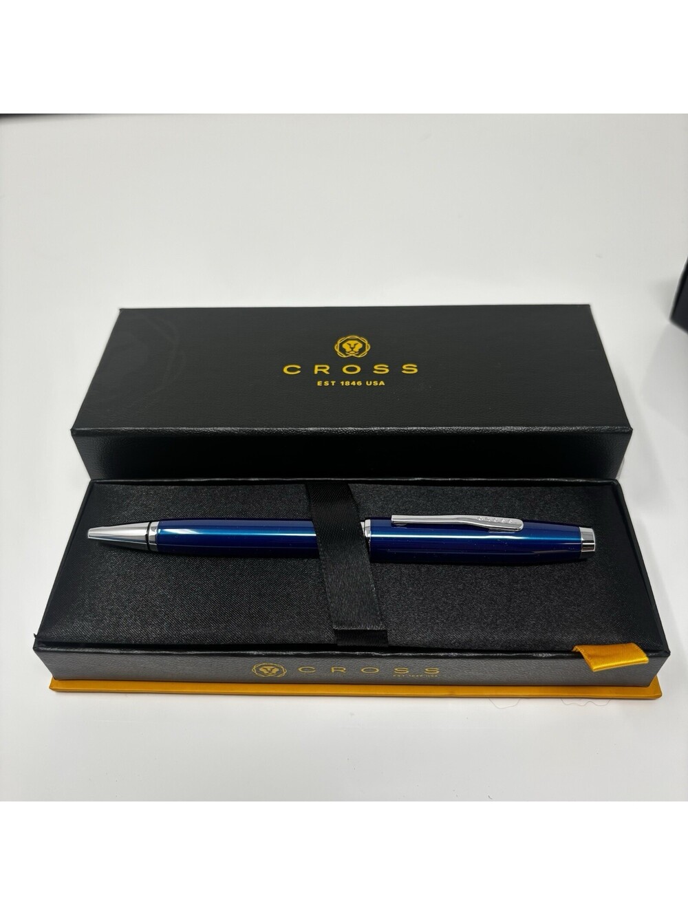 Cross Coventry Blue Lacquer Ballpoint Pen Boxed (AT0662-9)